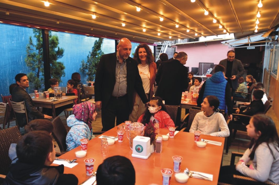 Başkan Aydın’dan çocuklara çocuk iftarı